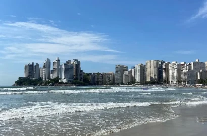 Lindo Estúdio em frente ao shopping com garagem